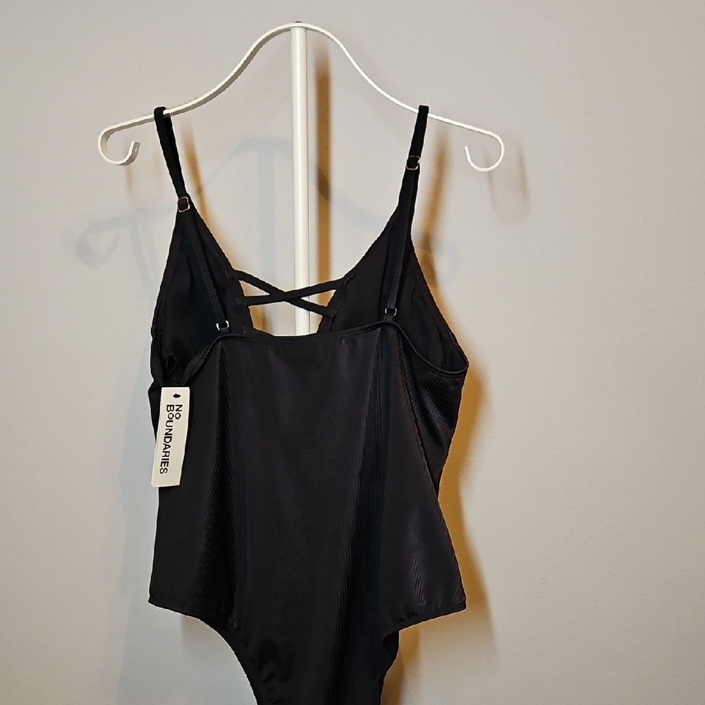 No Boundaries Black One Piece Crisscross Swimsuit Beach XL - Picture 7 of 11